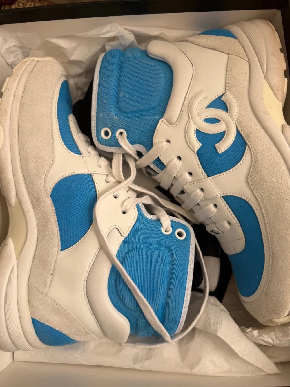 Chanel G33726 REV High Top Sneakers White/Fluo Blue EU 37